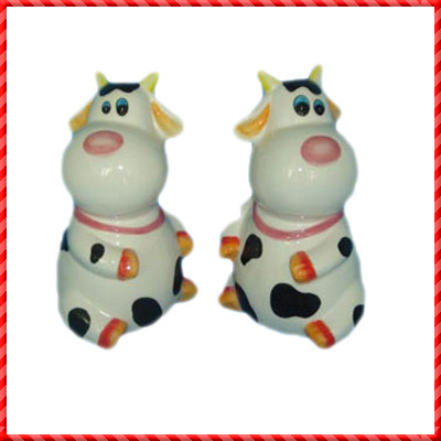 salt and pepper shaker-032