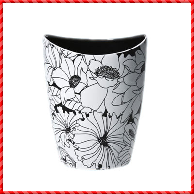 trash can-061