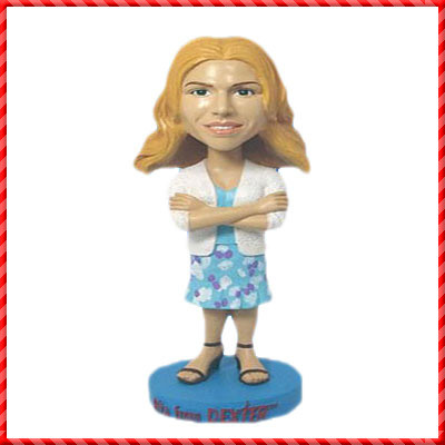 bobble head-033