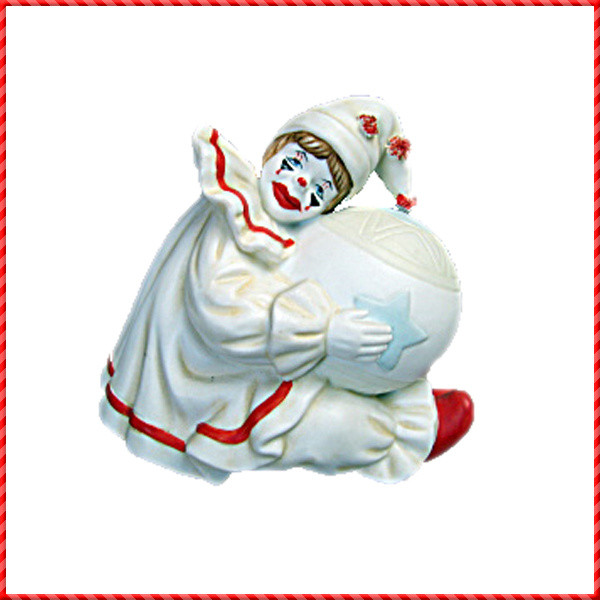 clown figurine-020